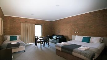 Ashleigh Court Motor Inn