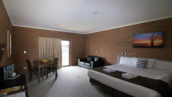 Ashleigh Court Motor Inn