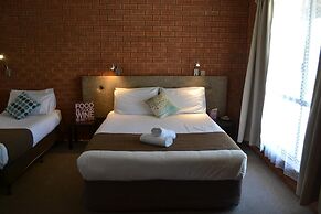 Ashleigh Court Motor Inn