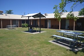 Ashleigh Court Motor Inn