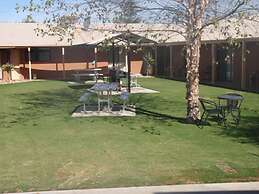 Ashleigh Court Motor Inn