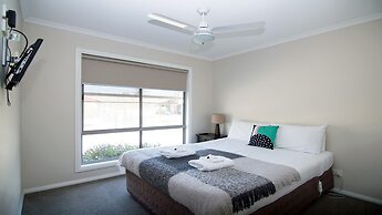 Ashleigh Court Motor Inn