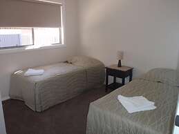 Ashleigh Court Motor Inn