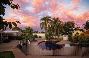 Ashleigh Court Motor Inn