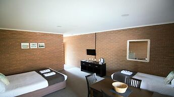 Ashleigh Court Motor Inn