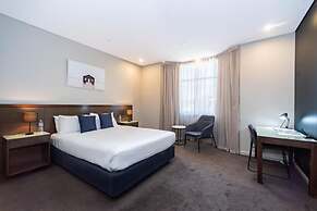 Sfera's Park Suites & Convention Centre