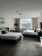 Sfera's Park Suites & Convention Centre