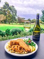 Sfera's Park Suites & Convention Centre