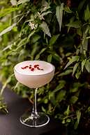 Sfera's Park Suites & Convention Centre