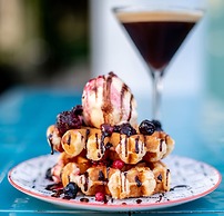 Sfera's Park Suites & Convention Centre