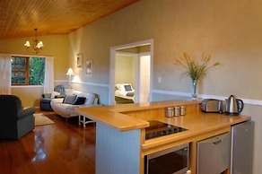 Barrington Hideaway- River Cottages