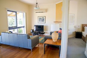 Tranquil Vale Vineyard & Cottages