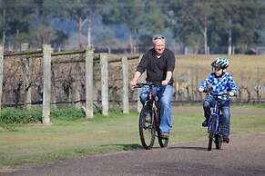Tranquil Vale Vineyard & Cottages