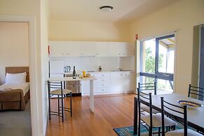 Tranquil Vale Vineyard & Cottages