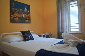 Civic Guest House - Hostel