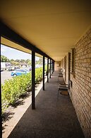 Lakeview Hotel Motel