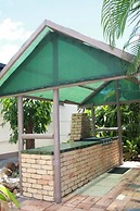 Golden Fountain Motel