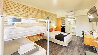 Tropical Gate Motor Inn