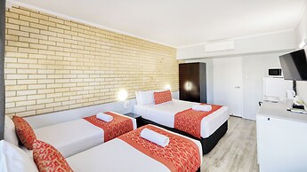 Tropical Gate Motor Inn