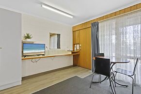 Cunningham Shore Motel