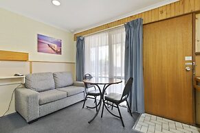 Cunningham Shore Motel