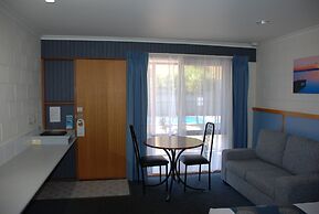 Cunningham Shore Motel