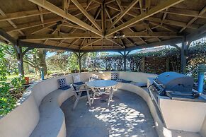 Avalon Manor Motel