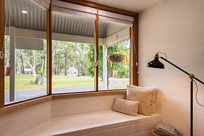 Bay and Bush, Jervis Bay