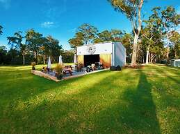 Bay and Bush, Jervis Bay