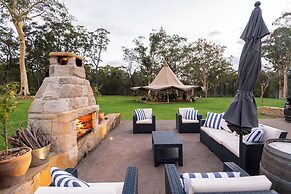 Bay and Bush, Jervis Bay