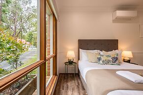 Bay and Bush, Jervis Bay