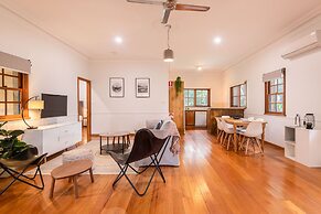 Bay and Bush, Jervis Bay