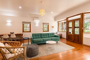 Bay and Bush, Jervis Bay