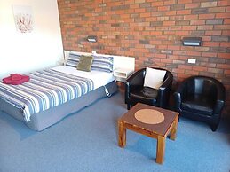 Coorrabin Motor Inn