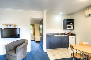 Claremonte Motor Lodge