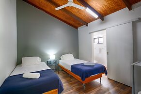 PKs Jungle Village - Hostel