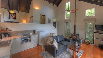 Misty View Cottages Montville