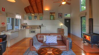 Misty View Cottages Montville