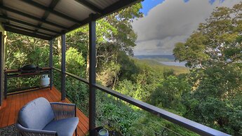 Misty View Cottages Montville