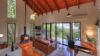 Misty View Cottages Montville