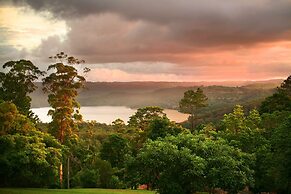 Misty View Cottages Montville