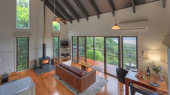 Misty View Cottages Montville