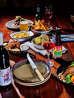 Harrietville Snowline Hotel