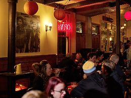 Harrietville Snowline Hotel