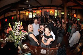 Harrietville Snowline Hotel