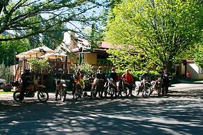 Harrietville Snowline Hotel