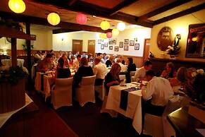 Harrietville Snowline Hotel