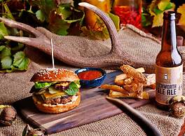 Harrietville Snowline Hotel