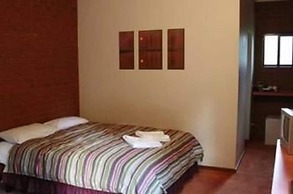 Harrietville Snowline Hotel