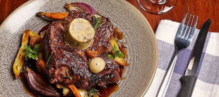 Harrietville Snowline Hotel